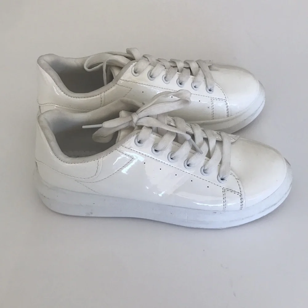 Alexander McQueen good preowned